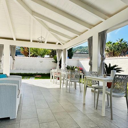 Invilla Bed&Breakfast - Quality Rooms Santa Maria di Castellabate Exteriör bild