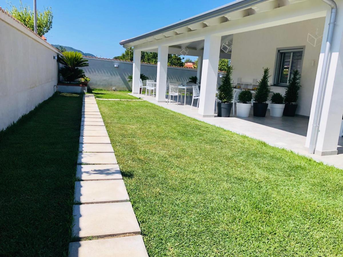 Invilla Bed&Breakfast - Quality Rooms Santa Maria di Castellabate Exteriör bild