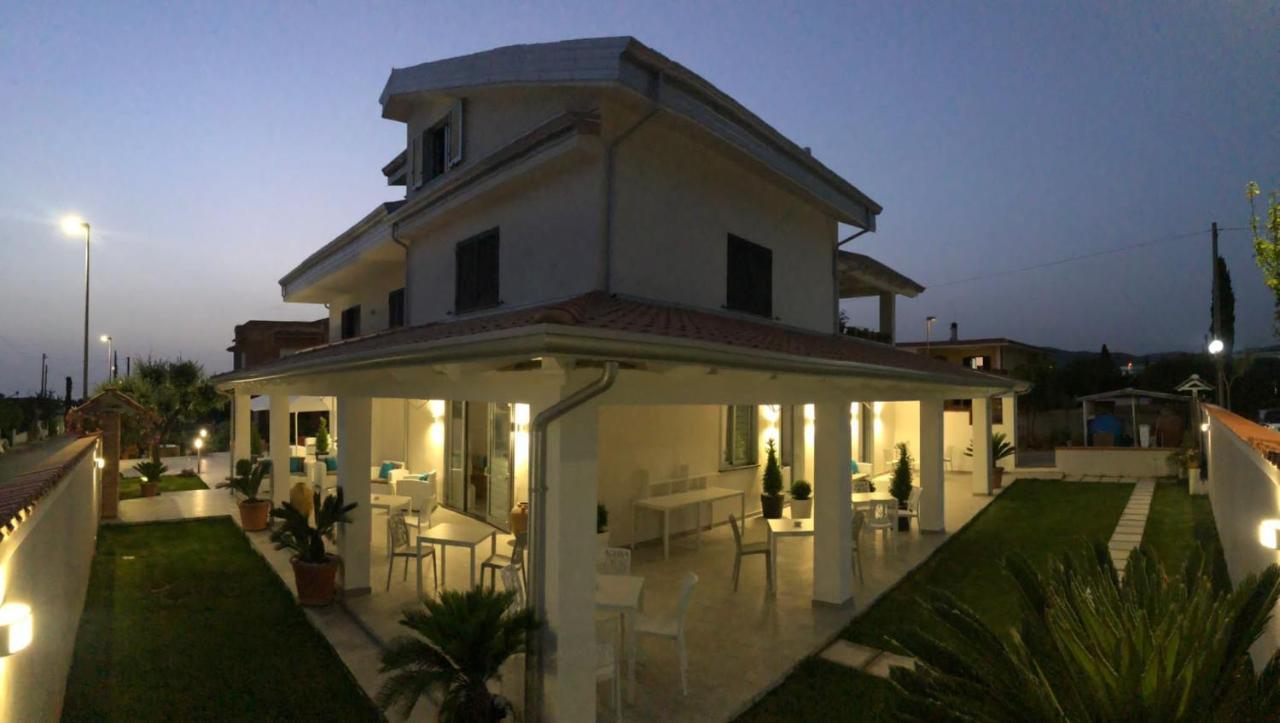 Invilla Bed&Breakfast - Quality Rooms Santa Maria di Castellabate Exteriör bild
