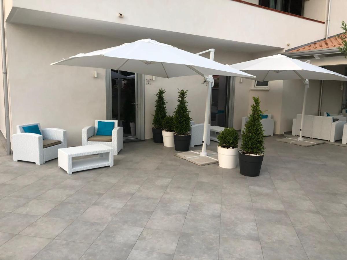 Invilla Bed&Breakfast - Quality Rooms Santa Maria di Castellabate Exteriör bild