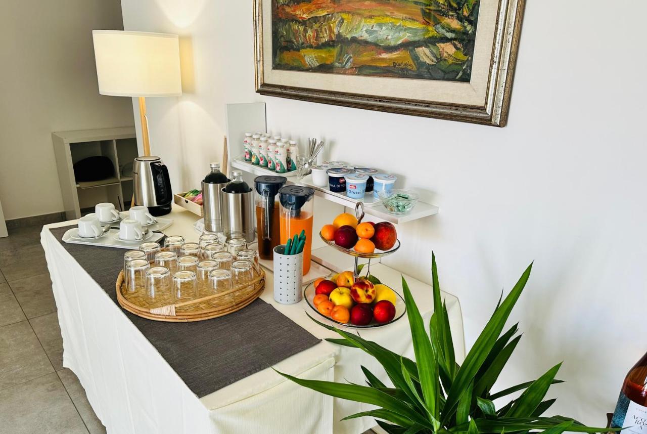 Invilla Bed&Breakfast - Quality Rooms Santa Maria di Castellabate Exteriör bild