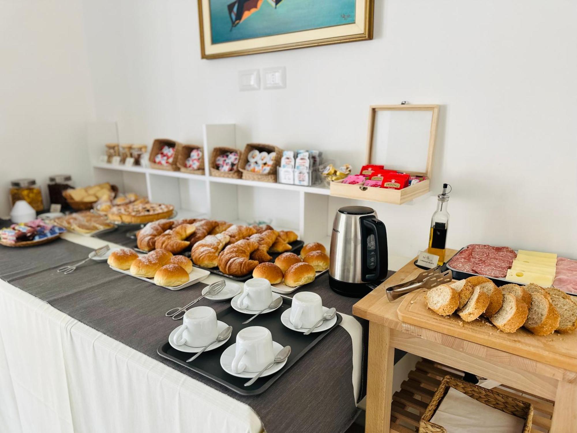 Invilla Bed&Breakfast - Quality Rooms Santa Maria di Castellabate Exteriör bild