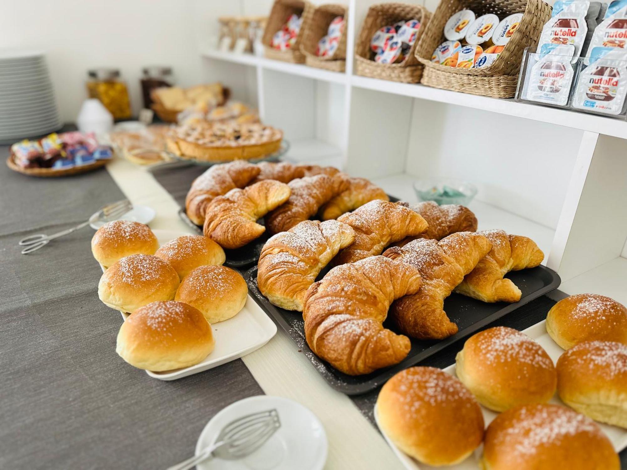 Invilla Bed&Breakfast - Quality Rooms Santa Maria di Castellabate Exteriör bild